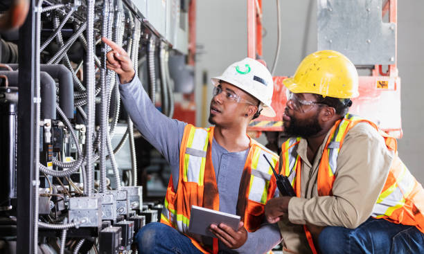Best Best Electricians Near Me  in Robins, IA